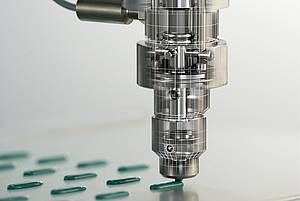 Kleben Karosseriebau化生。